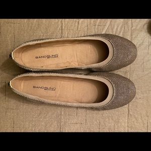 Bandolino Flats